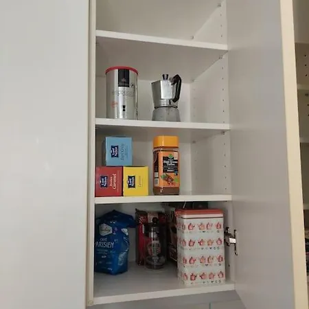 Spacious With Balcony Long *