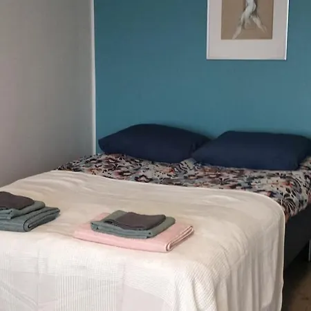 아파트 Spacious With Balcony Long