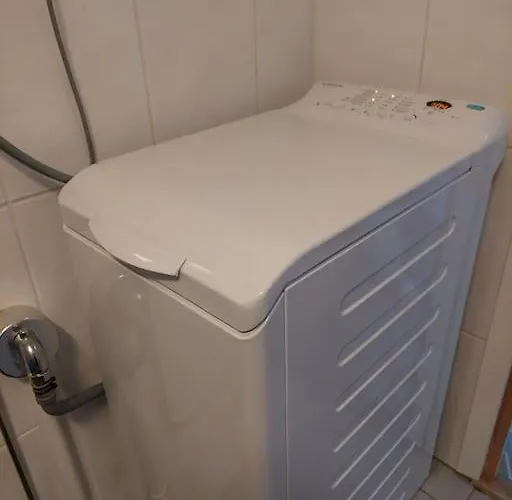 아파트 Spacious With Balcony Long