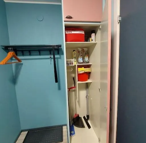 アパート Spacious With Balcony Long