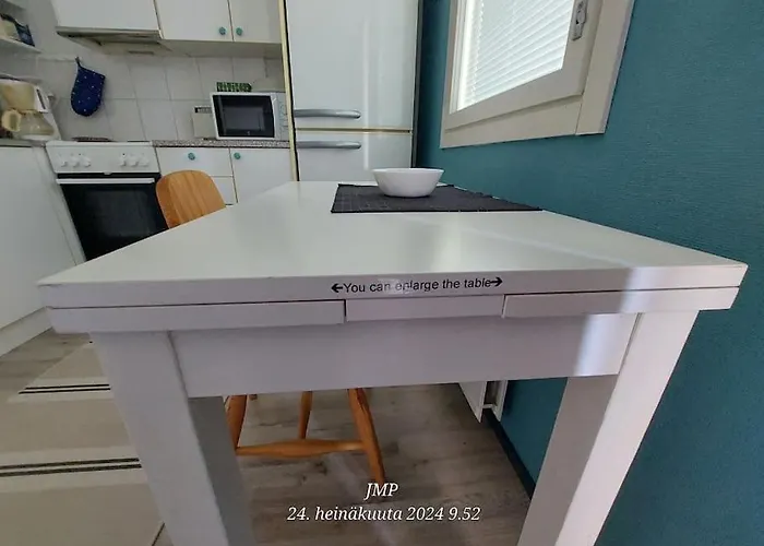 Spacious With Balcony Long *